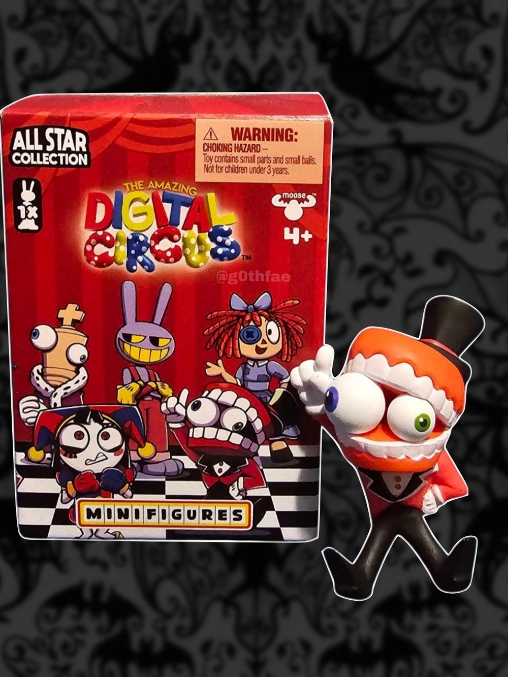 The Amazing Digital Circus Caine 2" Glitch Minifigure - All Star Collection